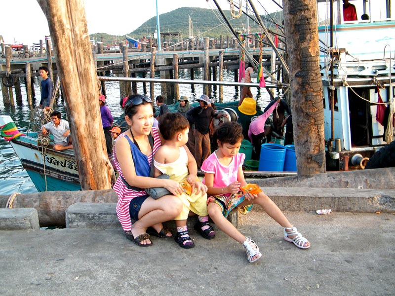 ผบทบ. ของไต่เรือง พร้อมเจ้าโพกัส..โพ
