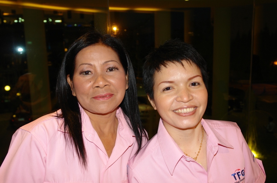 ถ่ายให้คู่นี้เค้าหน่อย..พี่อ้อยและน้องกระรอก ครับ