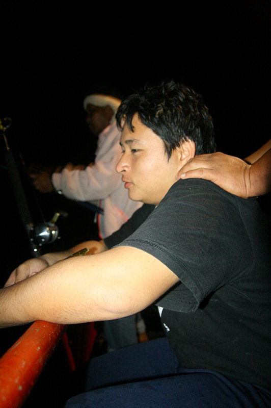 กองเชียร์ชักเมื่อยนวดก่อนดีกว่า :grin: