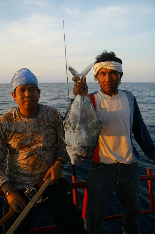 ท้ายเรือเอาโฉมมาอวด :grin: