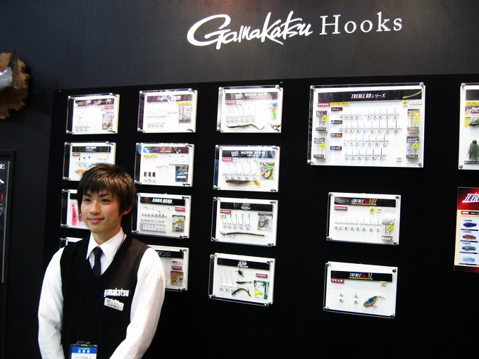
สินค้าของ Gama ที่คนไทยรู้จักดีคือ เบ็ด Gama ครับ