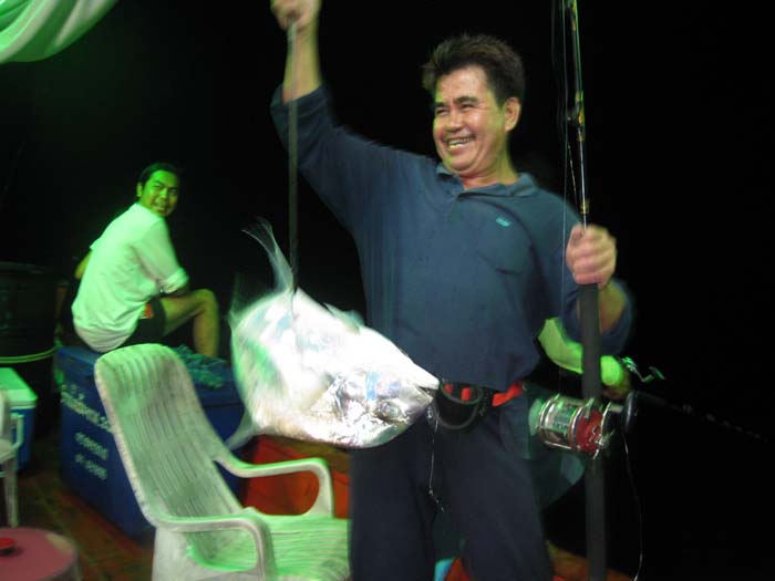 น้าจวบ บอก ขอมั่งดิ  :laughing: :laughing: