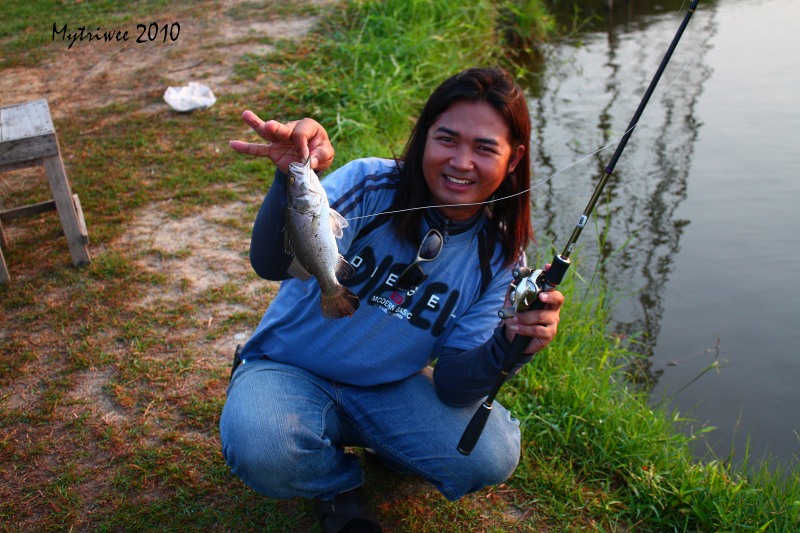 พี่เอกับปลาไซ้ส์ 4.......ขีด :laughing: