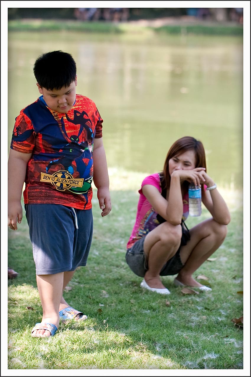       :smile:    ส่วนผบ.  เริ่มออกอาการ(เมื่อย ร้อน หิว) นี่เหละผู้หญิง :smile:
