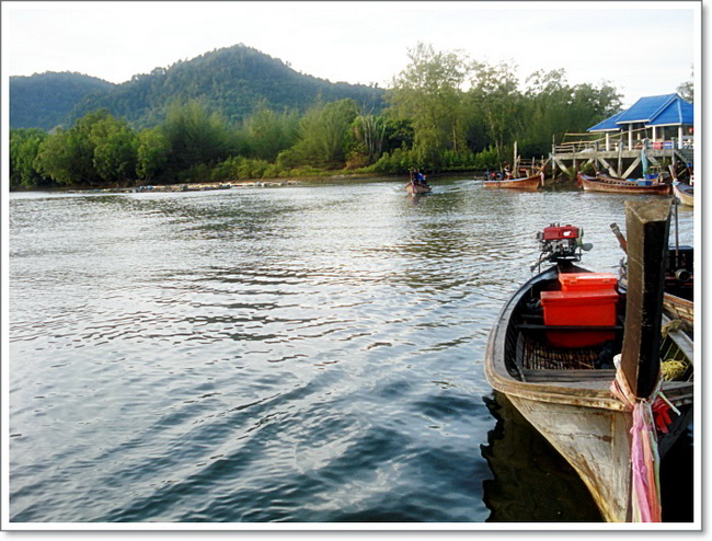 [q][i]อ้างถึง: B.bangbon posted: 17-02-2553, 16:38:48[/i]

+1 ตามชมคร