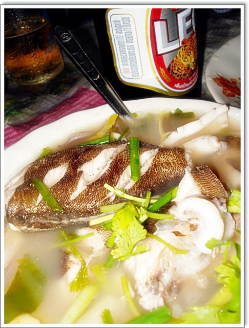 ตามติดมาด้วย  เก๋าต้มยำ น้ำใสกริบ!!!  