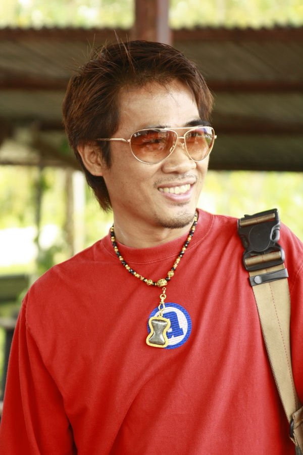  :laughing: :laughing: :laughing: กะบ่ายมาอีกท่านนึงแล้วครับ 

กั๊กเล็ก ครึ่งแบน  :cheer: :cheer: 