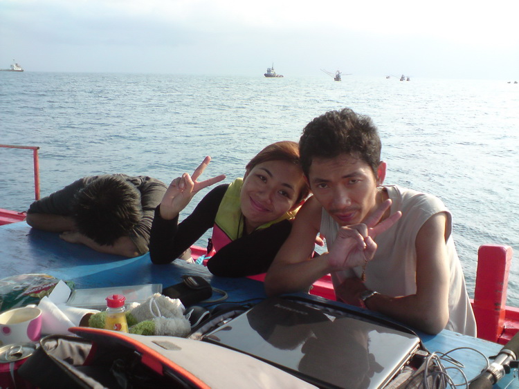 [q][i]อ้างถึง: จัง...ดั๊ย posted: 22-02-2553, 17:02:58[/i]

หวานในฝัน นี่มันน่ากลัว นะน้า  :grin: 