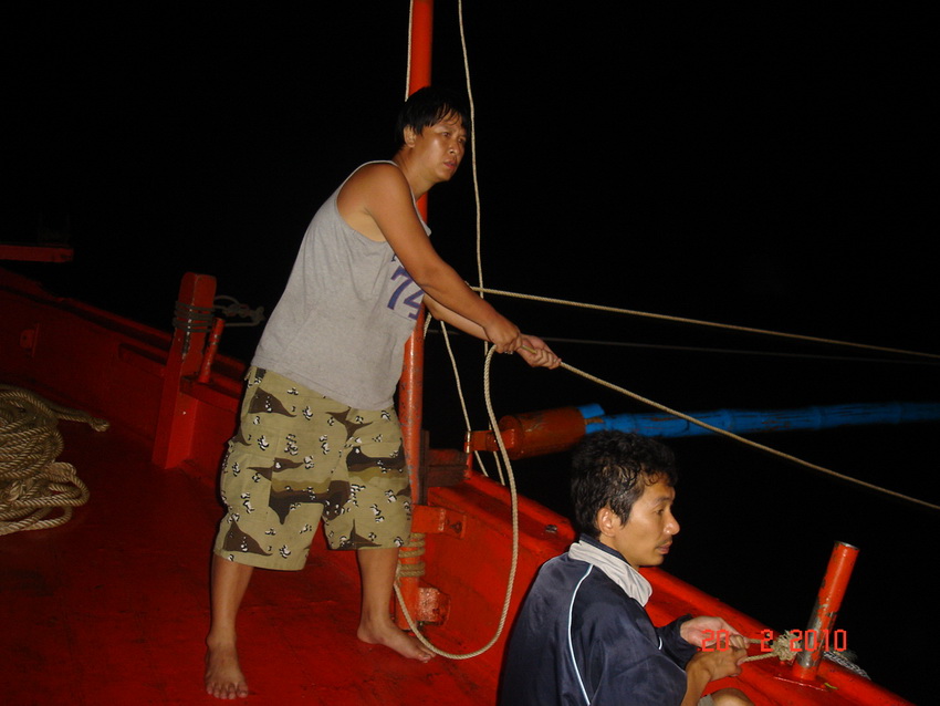 จับกันเองเลยครับไม่ต้องใช้แสตนอิน 