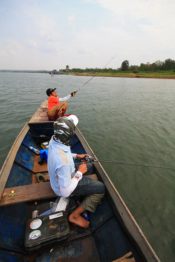 ย้ายมานั่งท้ายเรือ สลับก๊ะน้าน้ำดู