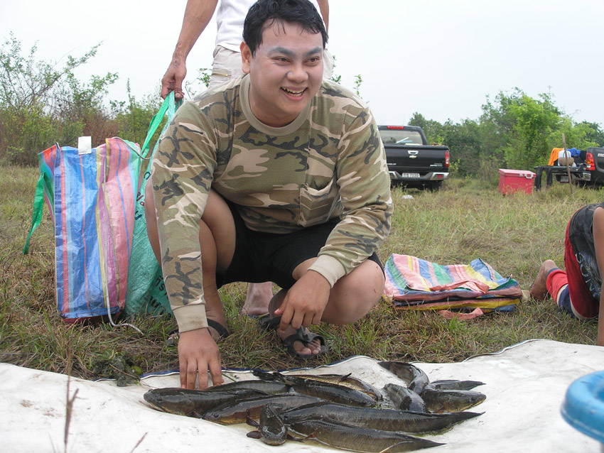  :ohh: :ohh: :ohh: :ohh: :grin: :grin: :grin: ส่วนนี้ เป็นผลงานน้าสมภารในวันนั้น กดมาเยอะเหมือนกัน ส