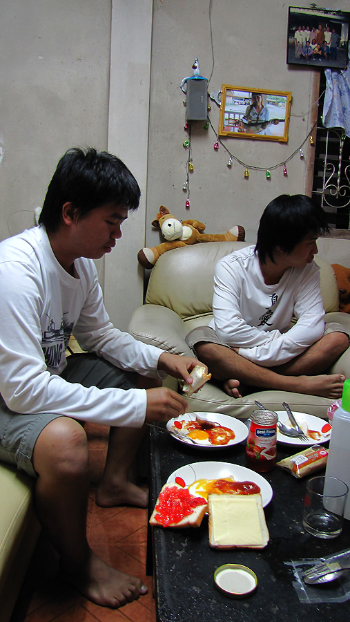 
    หม่ำอาหารเช้าเติมพลังงานกันก่อน....เอาอาหารแบบเดิมๆๆมาหม่ำกันพวกเรา.... :umh: :umh: :umh:

 
