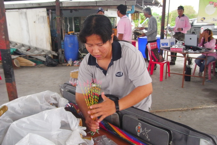 ป้านิ่มเตรียมทุ่นชิงหลิวมามอบเป็น