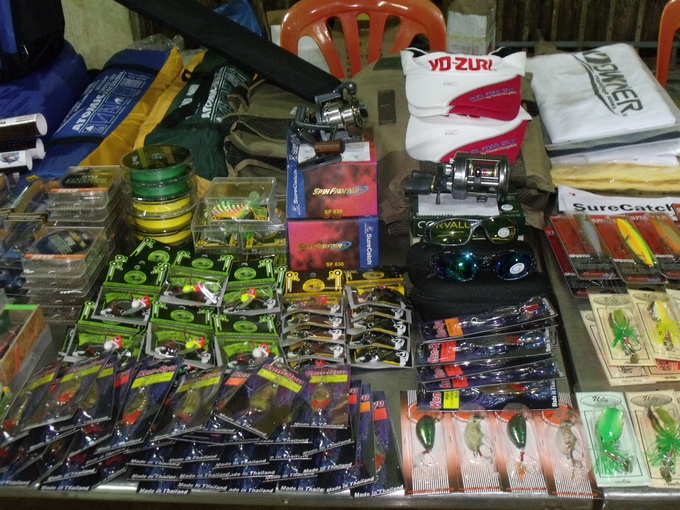 ของแจกเพียบเลยครับ