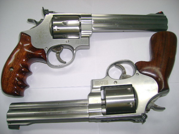 .357 ทั้งสองตัวนี้ จะจ่ายค่า ป.3ห้าบาท ป.4ห้าร้อย เค้าก็ไม่ออกให้ครับ :grin:
