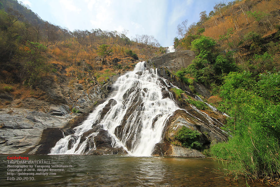 Canon EOS 500D KixxX3.

Lens. Sigma 10-20 mm. F1:4-5.6 + CPL

AWB. 

iSO 100

F 32.  Picture