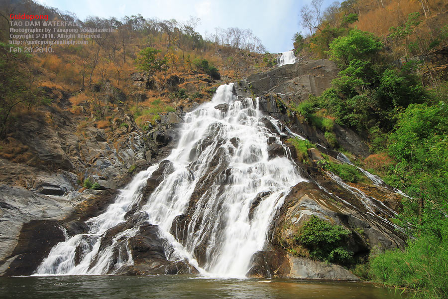 ภาพน้ำตกนี้ เก็บภาพมา 70 กว่าภาพ ลองทุกอย่างเลยยยยย....  :grin:

Landscape, Standard, etc...  :lau