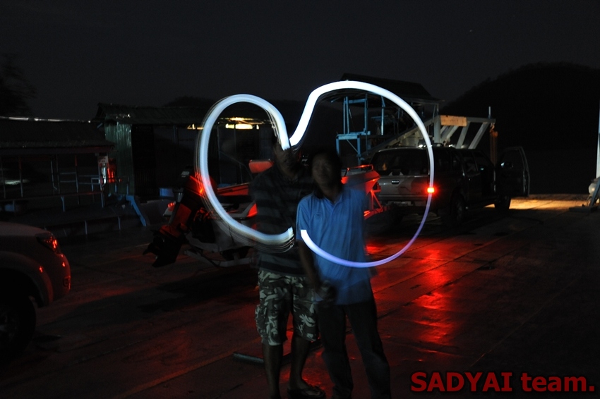 Light Painting แบบเด็กๆ

ทำอะไรไม่ต้องอาย

ก็ทั้งแพ"มันมีแค่เรา" :grin: