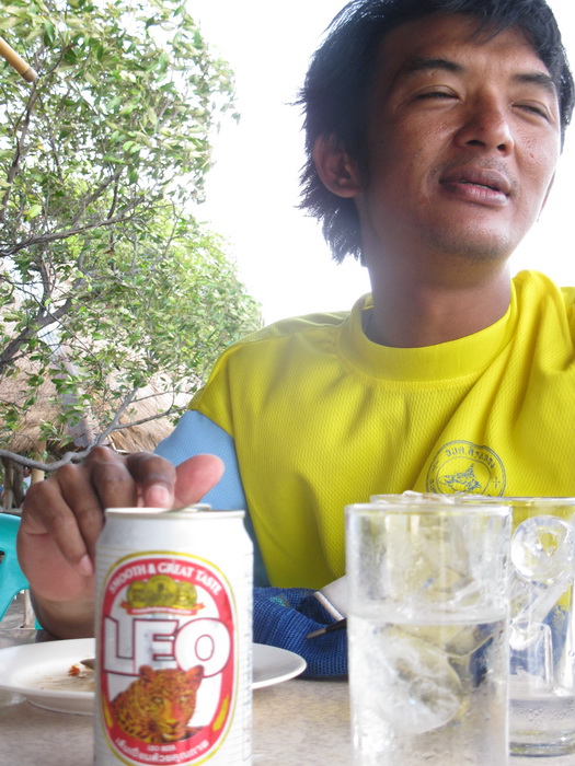  :grin: :grin:


 [b]ขาดไม่ได้กระป๋องนี้ [/b]

 :laughing: :laughing: