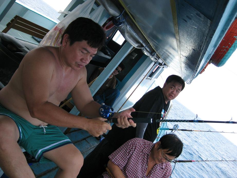  :grin: :grin: :laughing: :love:
    คิดถึงอยู่......