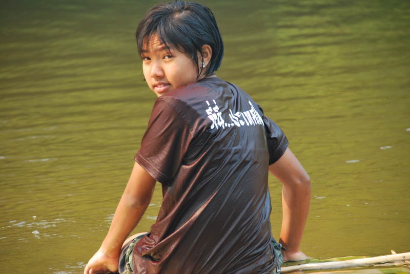 [q][i]อ้างถึง: num19 posted: 08-03-2553, 21:09:44[/i]

+ กำลังสนุกเลยครับ :cheer: :cheer:[/q]


