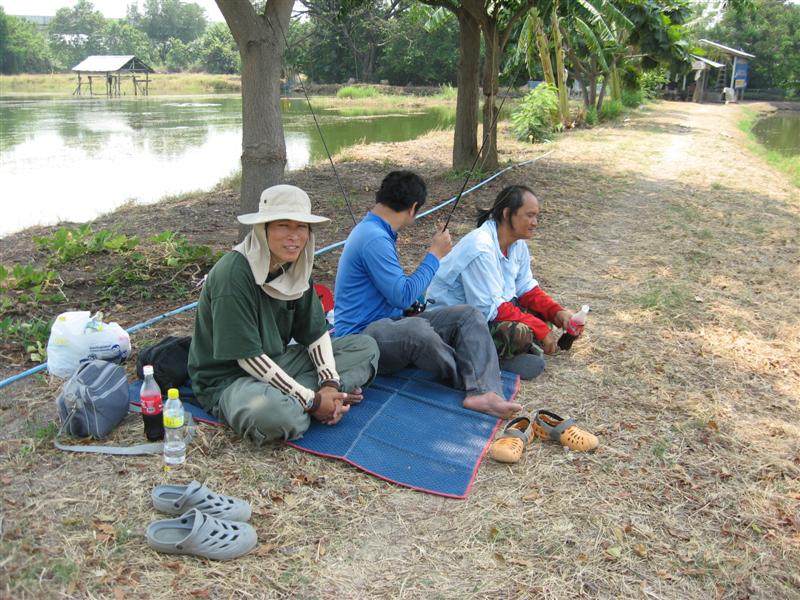 สามหนุ่ม สามมุม หลังจากเก็บสกอร์ไป