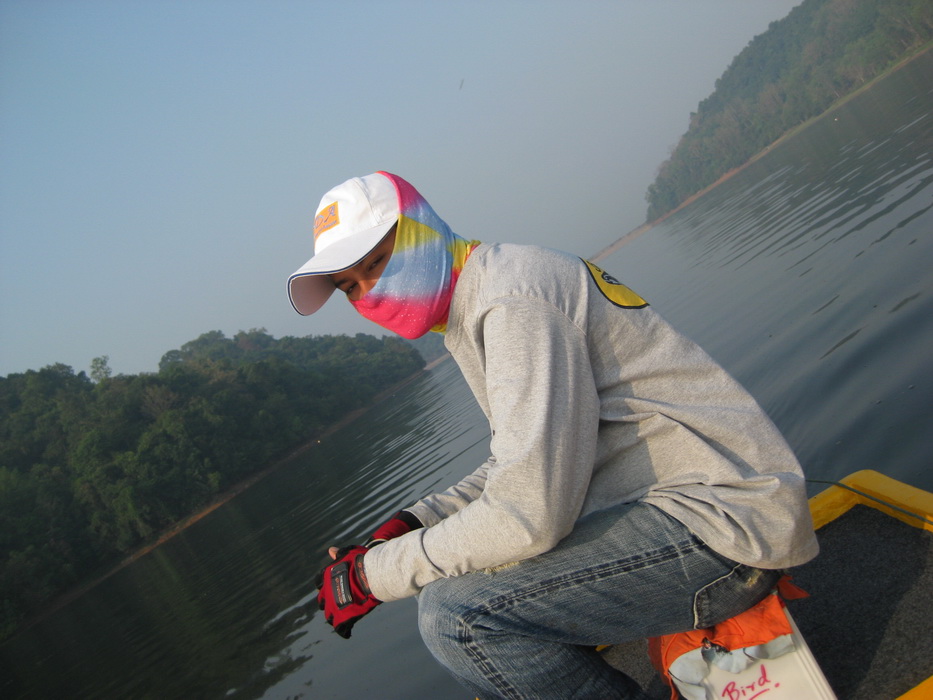 
 น้าเบิร์ด  คนเมืองแกลง  ++   เช้าอยู่ส