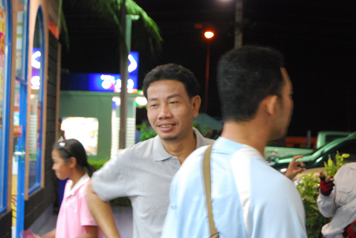 ***น้าเวก วันนี้จะเอาปลาอะไรดีนะ***