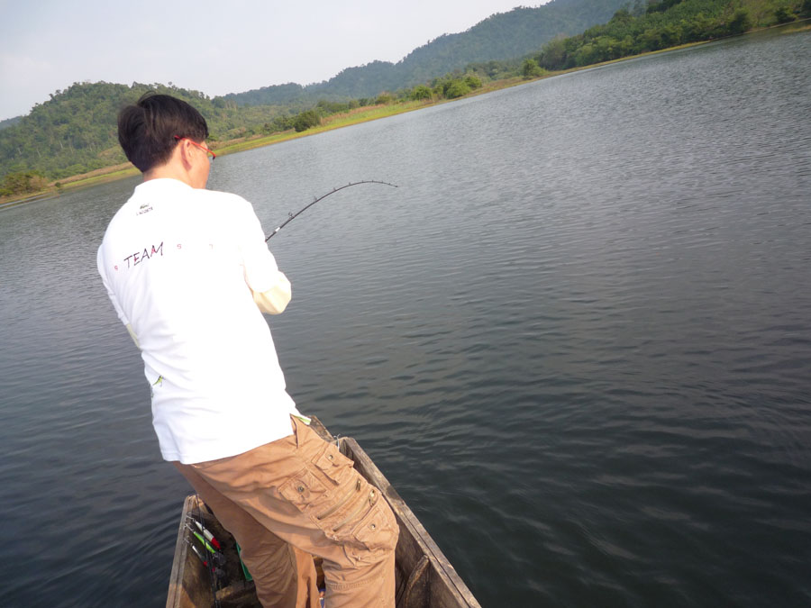 ตัวเอง....................ขึ้นมาให้เค้าหล่อหน่
