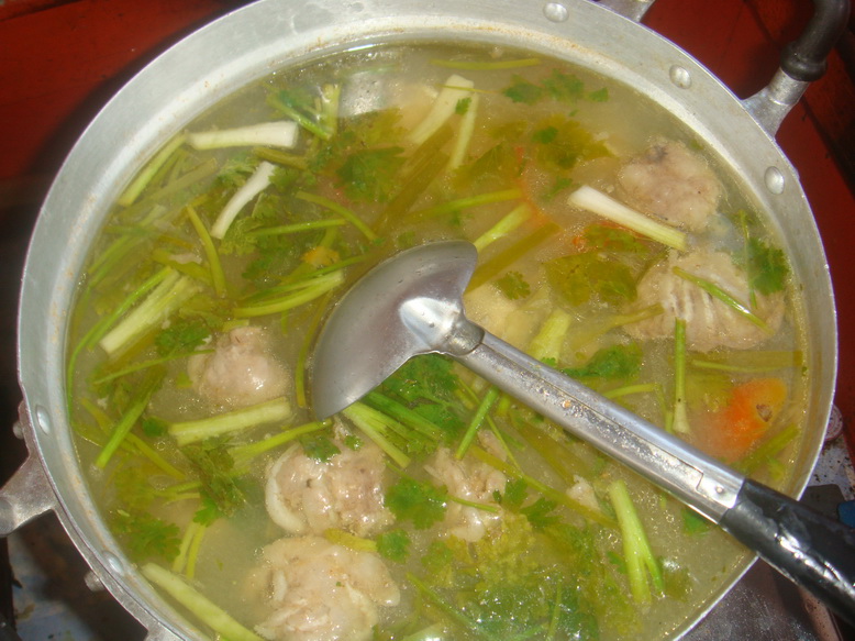 เมื่อส่วนผสมทุกอย่างลงตัว.....ผลงานก็ออกมา....ซี๊ดดดดดดดดดดด...น้ำยายไหย...

มากินด้วยกันสิครับน้า