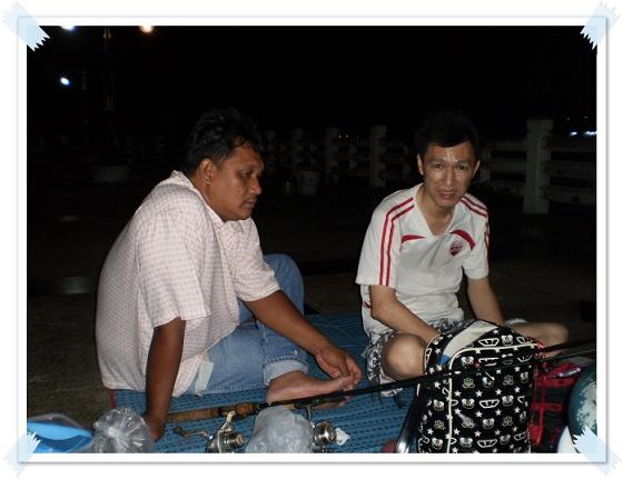 สองหนุ่มระยะสุดท้ายเป็นโรคกลัวน้ำก็ไม่บอก :laughing: :laughing:

เจอช่วงน้ำกำลังขึ้น  วางคันมานั่ง