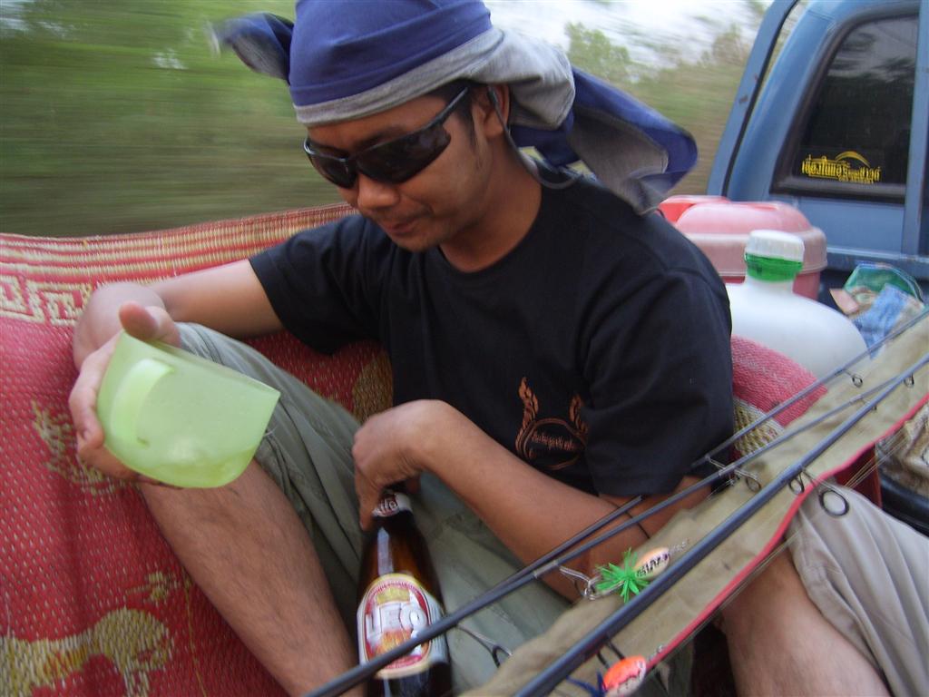 น้านน น้าจั่วน้อย เจอของชอบ เอาขาล๊อกไว้เลย :spineyes: