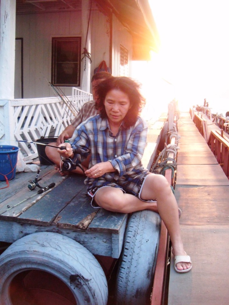 พอส่งเหยื่อลงถึงพื้นปุ๊ป ปลาก็ฉวยเ