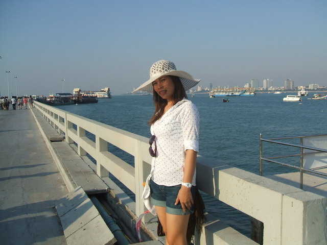 ผู้ติดตามของผมเอง ก่อนลงเรือยิ้มหน้าบาน เดี๋ยวก็รู้ :laughing: