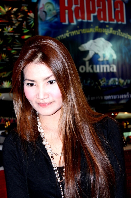 คนนี้น้องเอ้ คนสวย น้องสาวเจ้านายผมคร๊....บ