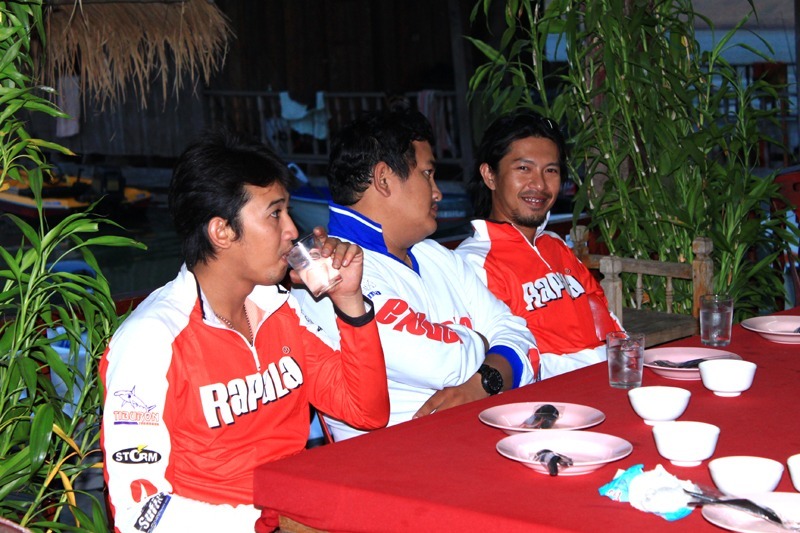 ทีมราพาล่าครับ