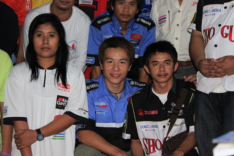 พักก่อนนะครับ.......เดี๋ยวรอพี่ตุ้ยมาฉายต่อนะครับ... :grin: :grin: