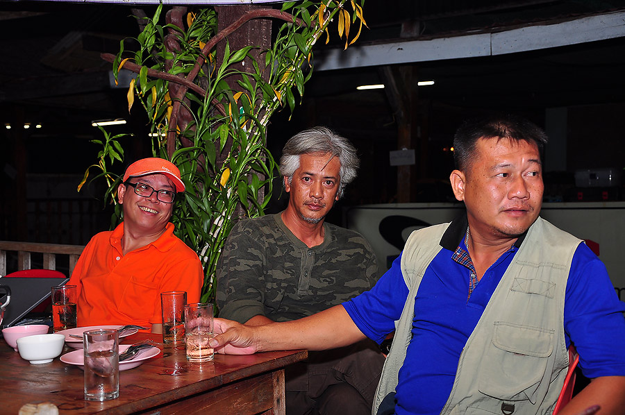 น้าดั๊ย น้านวล และพี่โจ้แชมป์ชะโดปีที่แล้วครับ :grin: :grin: