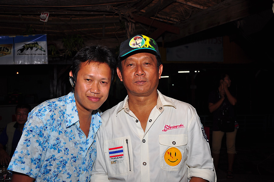 ป๋าวิวัฒน์กับนายเอกครับ :grin: :grin: