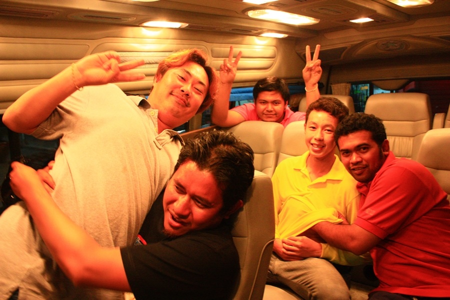 พอขึ้นรถได้ก็อย่างที่เห็นครับ  :grin:

