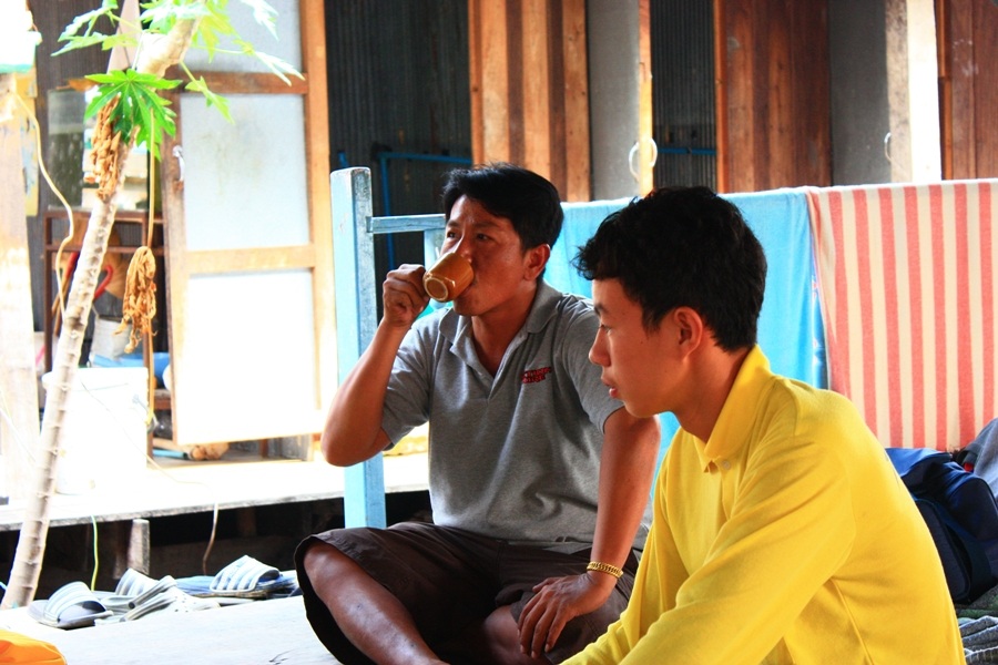 น้าโม่งมาแล้วขอจิบกาแฟก่อนเลย  :grin: