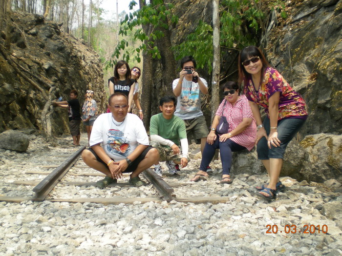 ดูดู๊ดูดูมันทำ
สวัสดีครับน้า spay2009ครับ
 :laughing: :laughing: :laughing:
