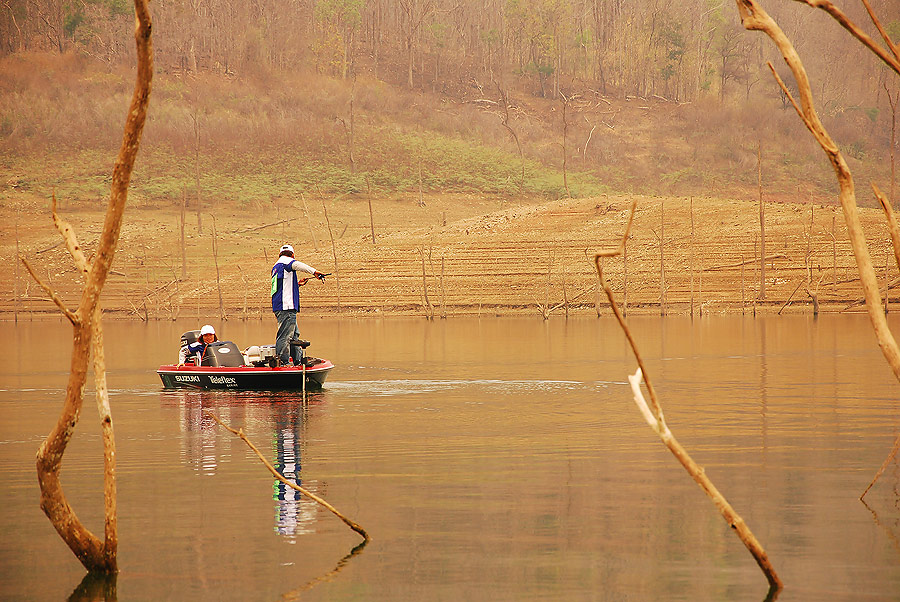 ภาพออกสีเหลืองแบบนี้ ผมลืมเปลี่ยนWB :grin: :grin: