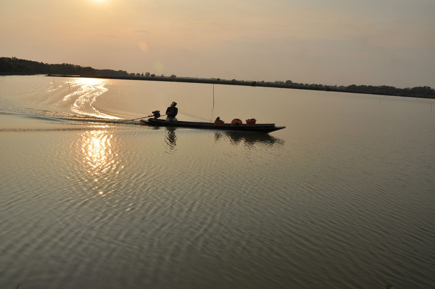 เจ้าของวังต้องเอาเรือมาขนปลาเลยครับ  :smile: