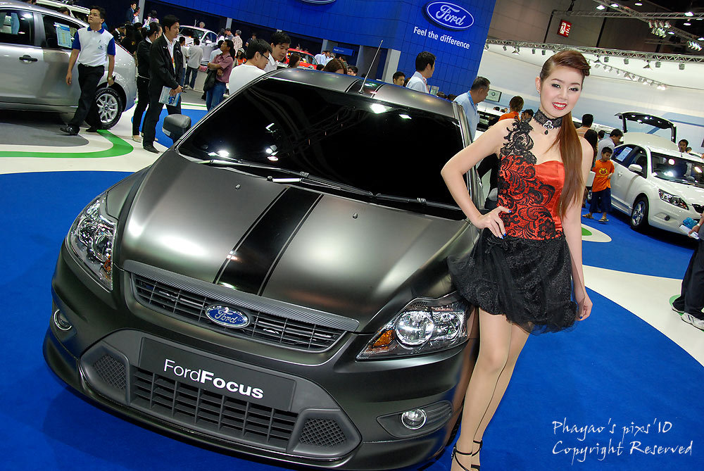 
รถFord Focus       เอามาแต่งสีด้านๆ   เท่น์ไปอีกแบบครับ   :love: :love: :love: :cheer: :cheer: