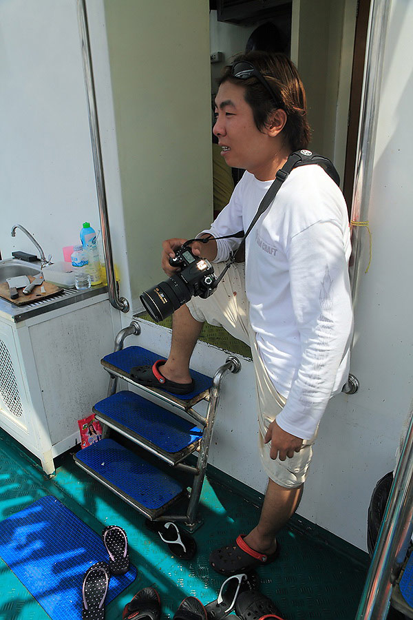 ผม " มาหลบอะไรตรงนี้  ปลาเหยื่อขึ้นอีกแล้ว

โอ2009 " โอม่ายไหวแล้วเพ่ มือคนไม่ใช่คีมนะเพ่ ให้พัก