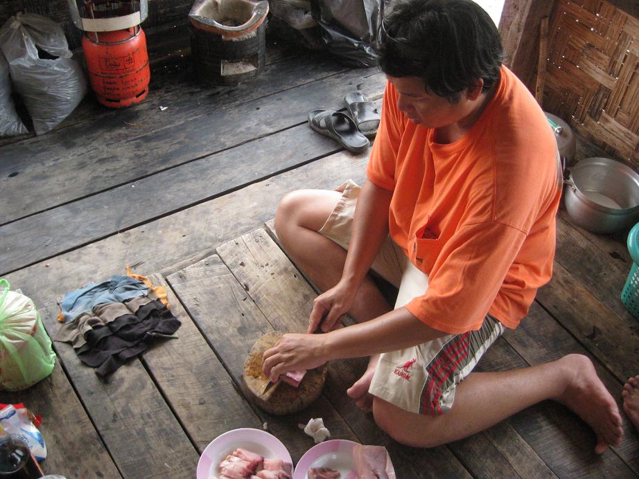 เป็นไอ้ช่อนเล...........เมื่อต้นเดือนที่