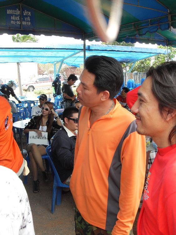 สงสัย    :laughing: :laughing: :laughing: