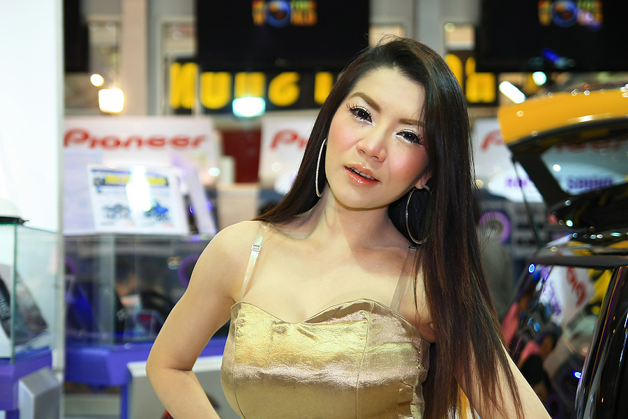 เด็ดขาดน่อ....อยู่นาน ๆ ดีก่า เสียงเพลงเร้าใจ สาว ๆ ก้อสุดๆ
 :love: :love: :love: