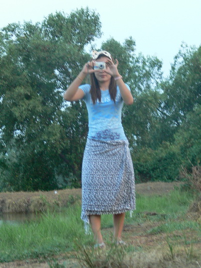 คู่ นี้ เค้า ให้ มา เทส หมาย นะ เว้ย...... :angry:

ดู ภาพ บน สิ......สามี แอ๊คท่า 
ภาพนี้ ภรรยา 